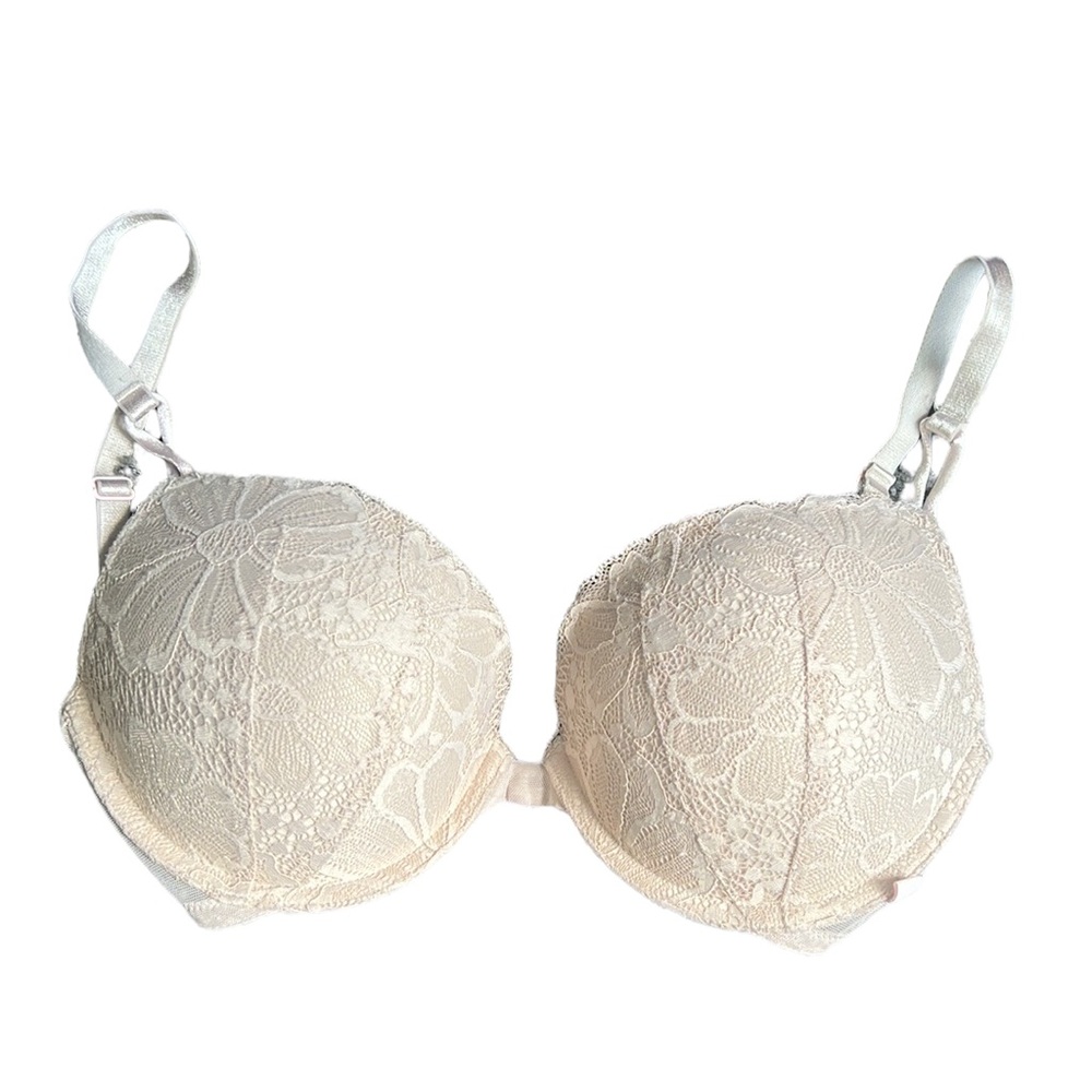 Victoria’s Secret Lace Push-up Bra